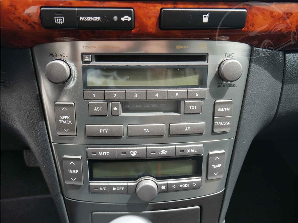 2005 Toyota AVENSIS - 11