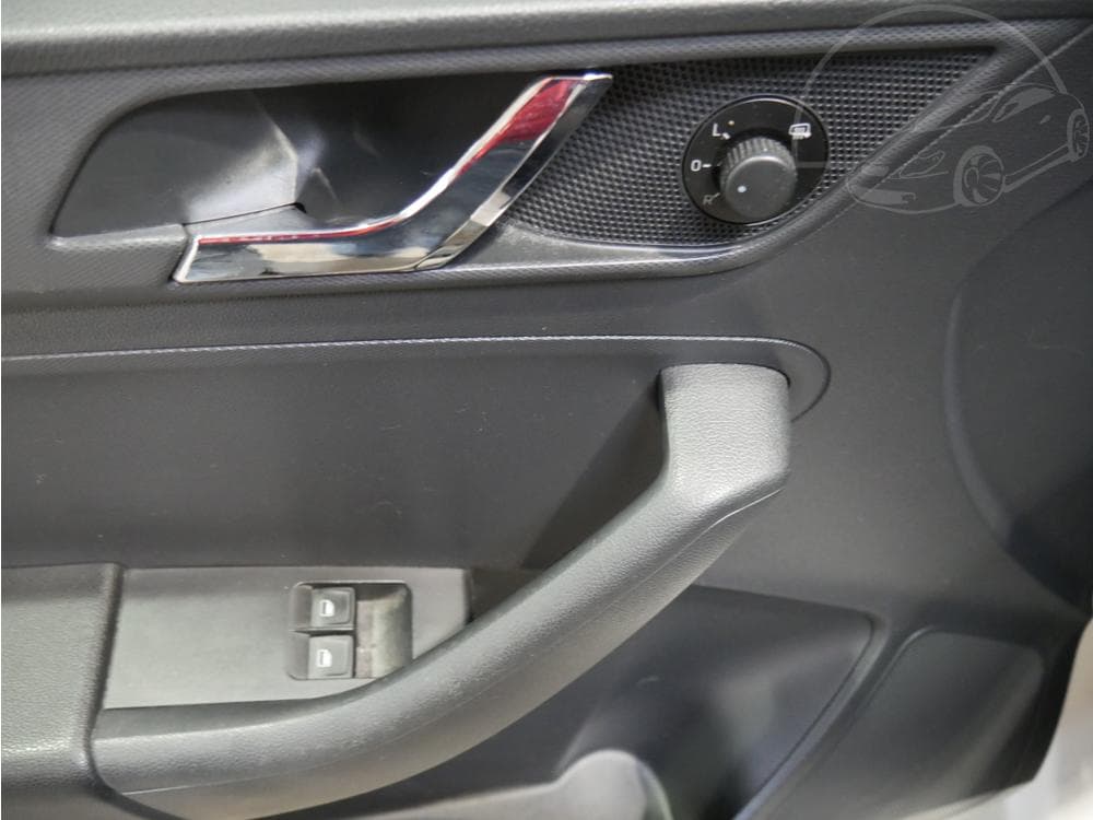 2013 Škoda RAPID - 11