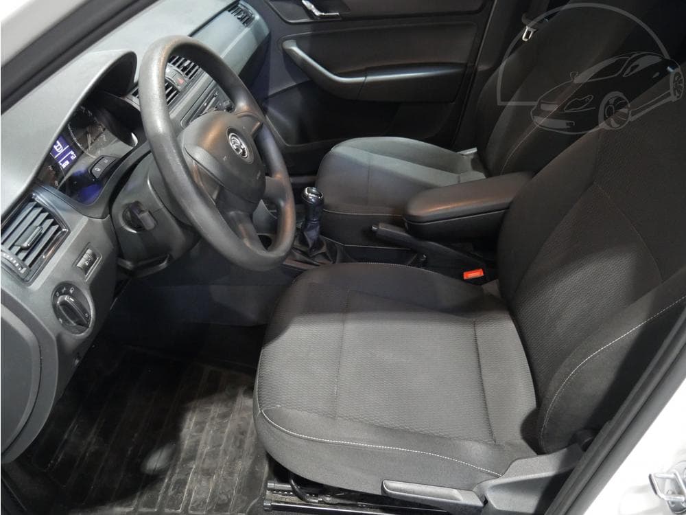 2013 Škoda RAPID - 9
