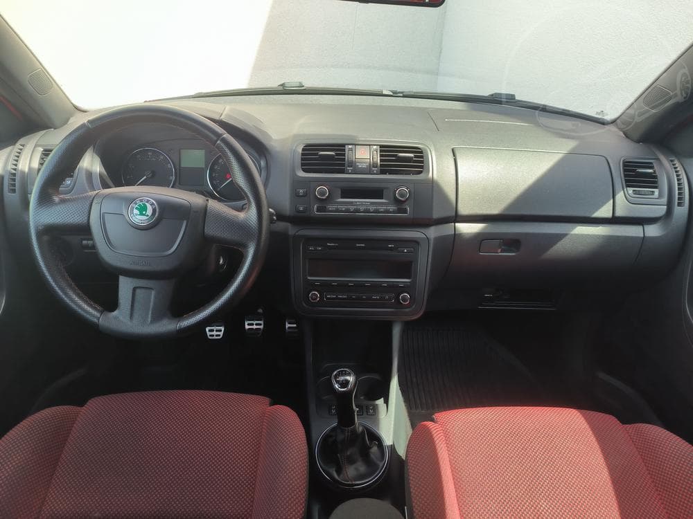 2011 Škoda FABIA - 8
