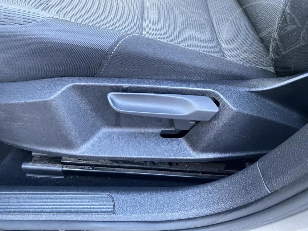 2013 Volkswagen Golf - 14