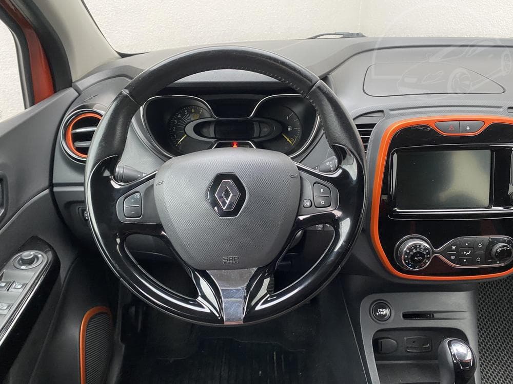 2015 Renault CAPTUR - 11