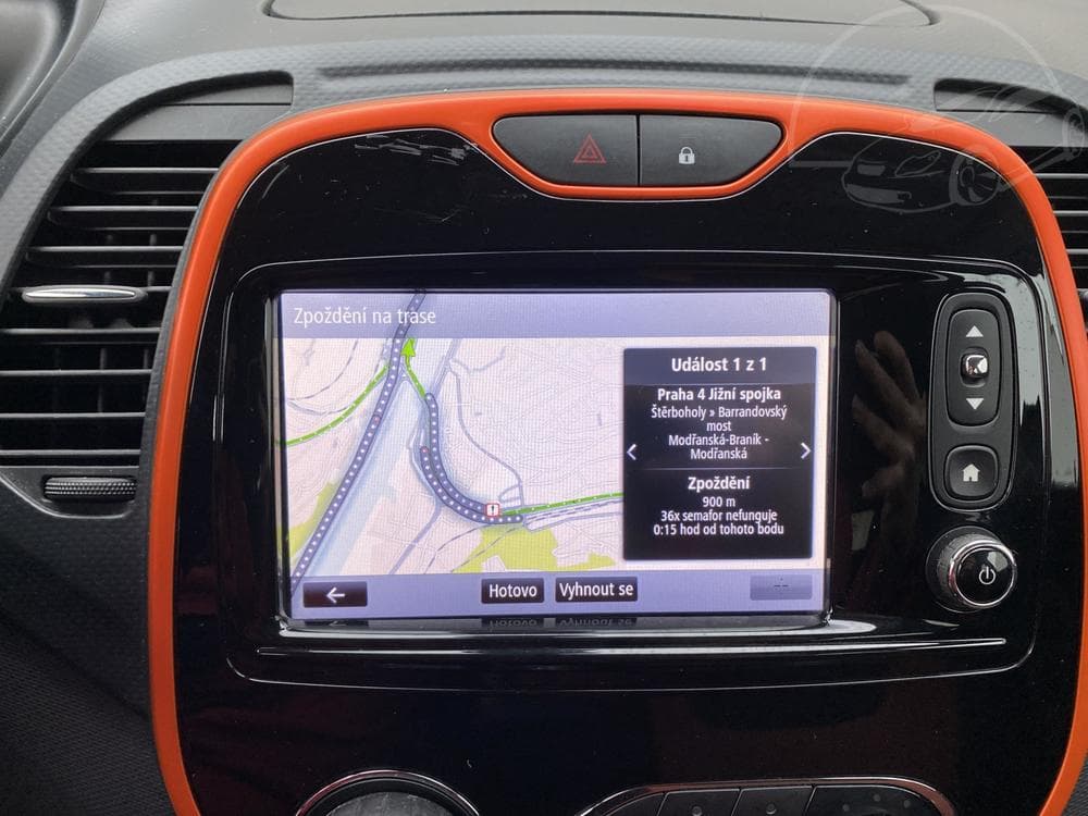 2015 Renault CAPTUR - 16