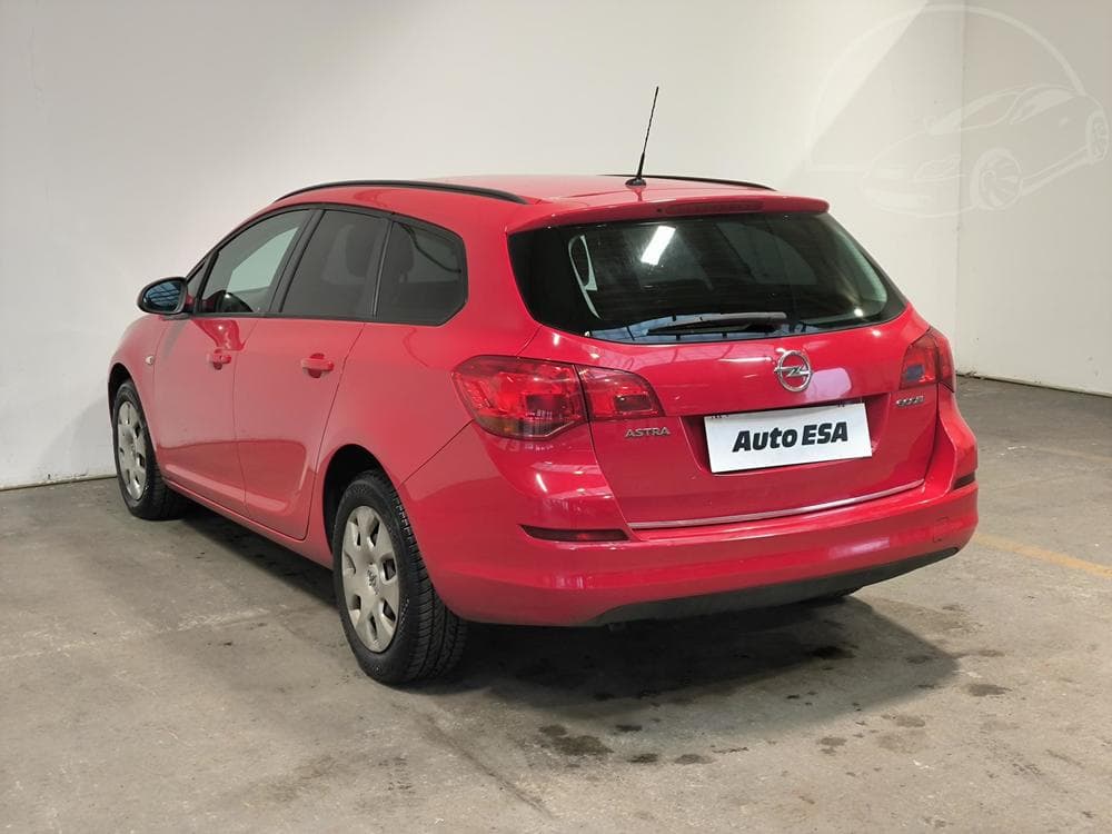 2011 Opel ASTRA - 4