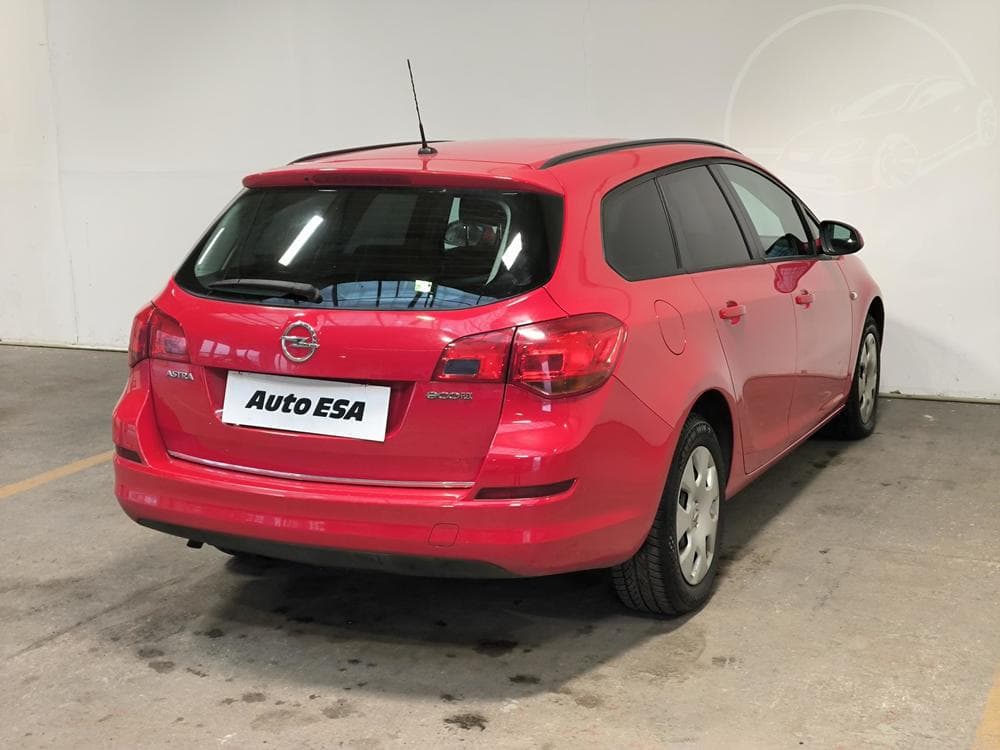 2011 Opel ASTRA - 6