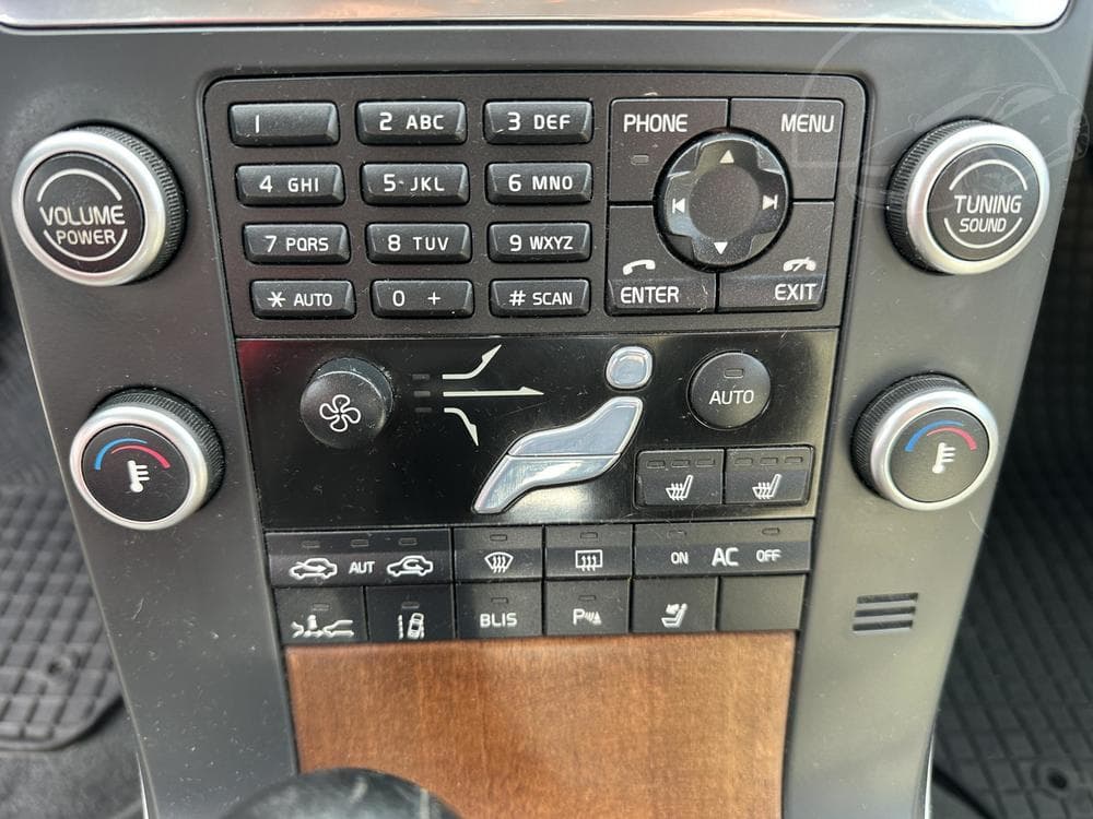 2010 Volvo S80 - 16