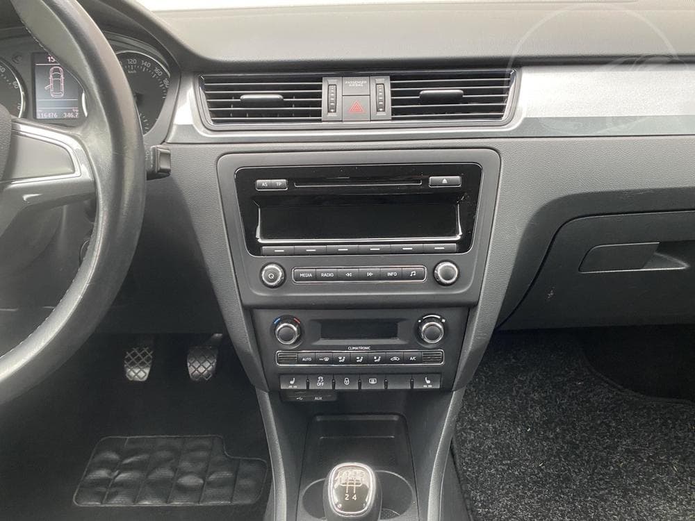 2014 Škoda RAPID - 23