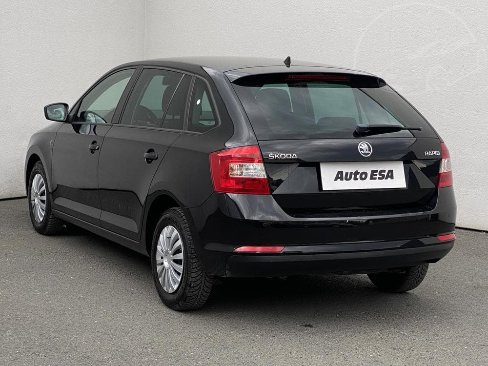 2014 Škoda RAPID - 11