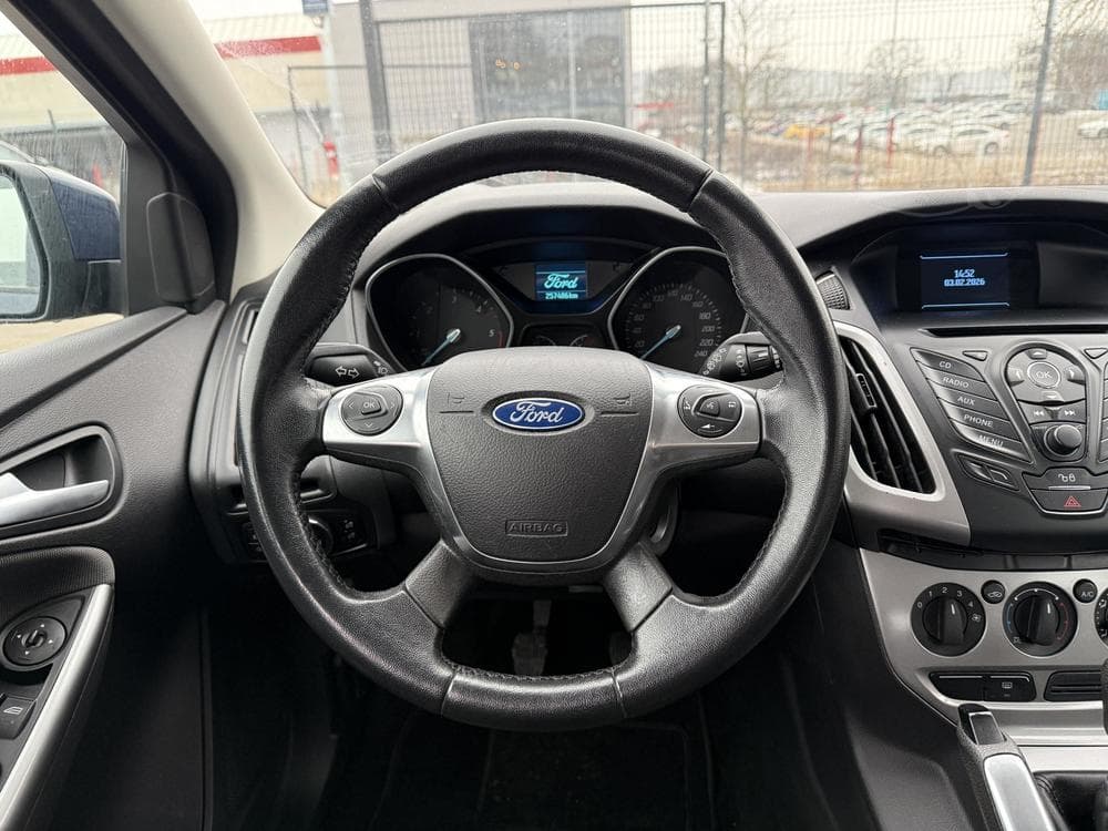 2013 Ford FOCUS - 12