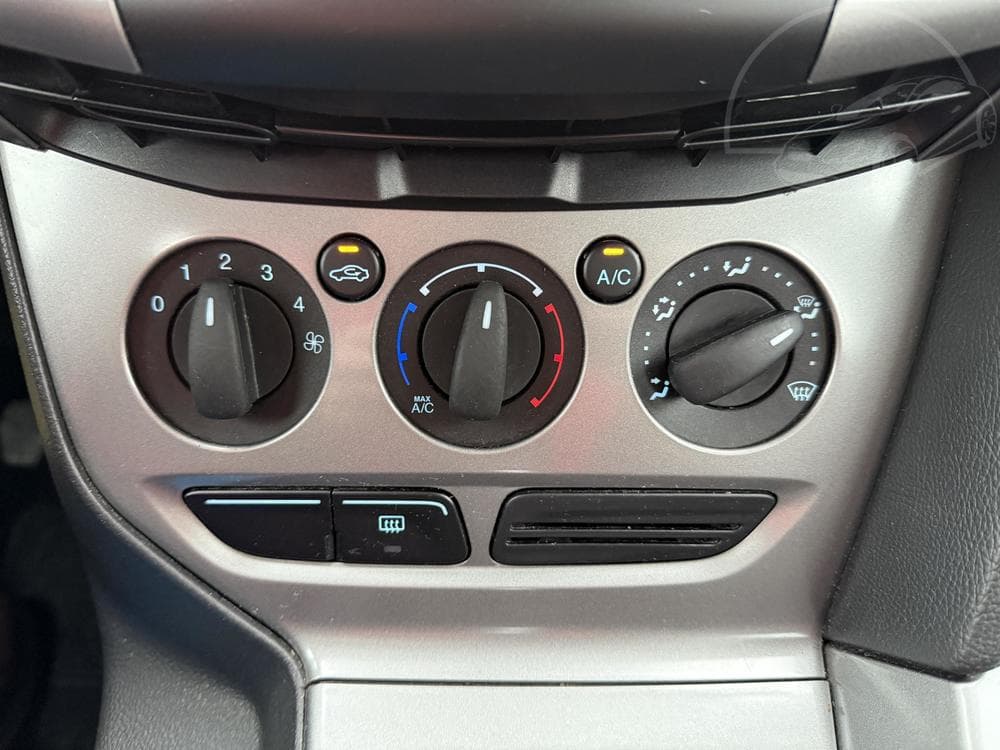 2013 Ford FOCUS - 14