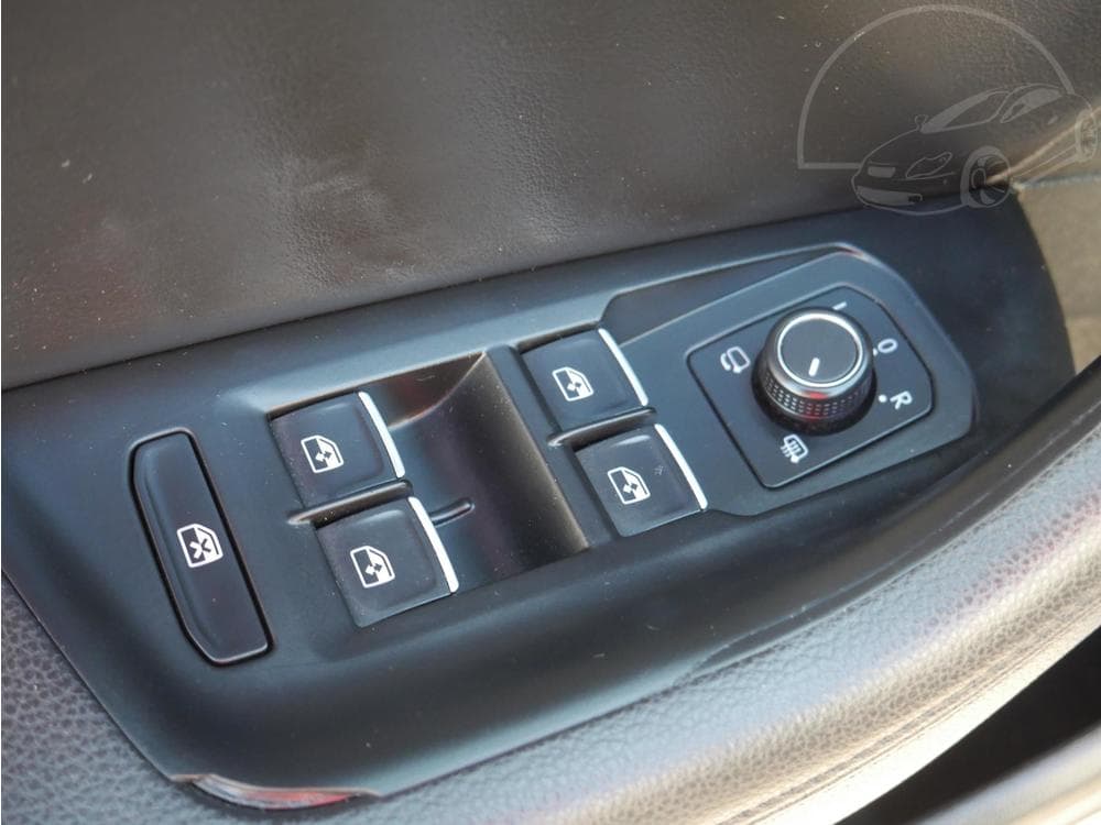 2018 Volkswagen PASSAT - 49