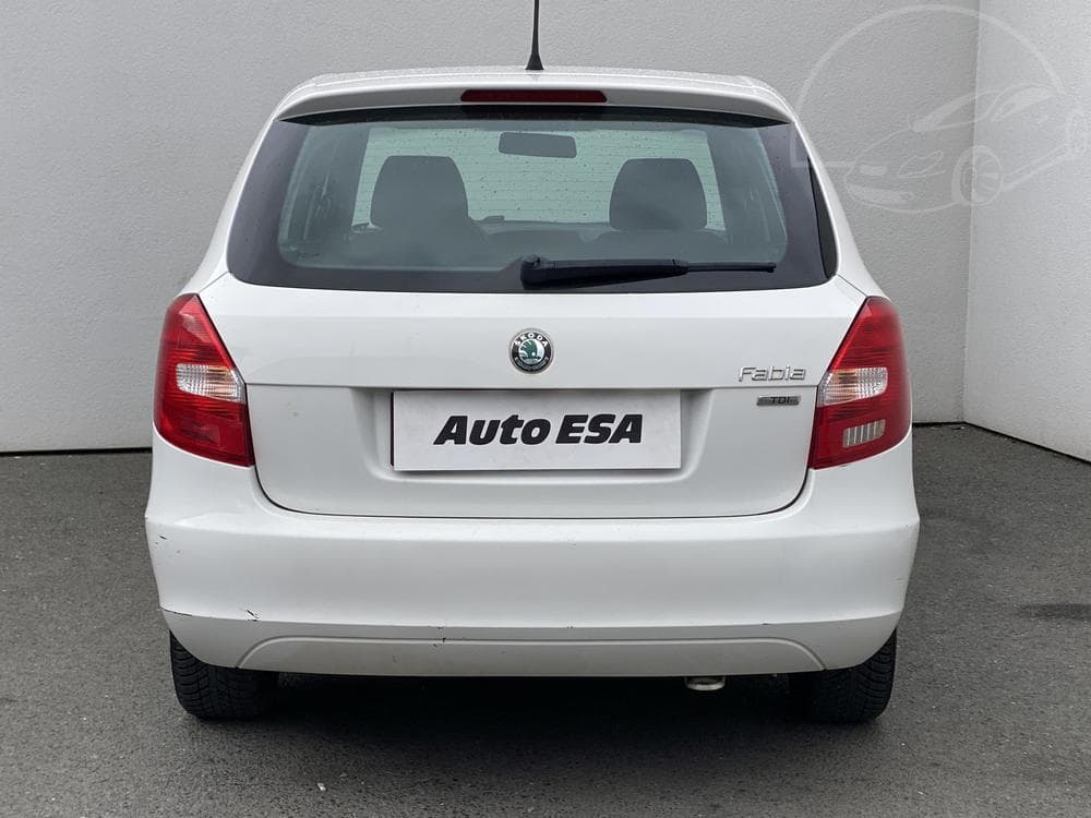 2011 Škoda FABIA - 5