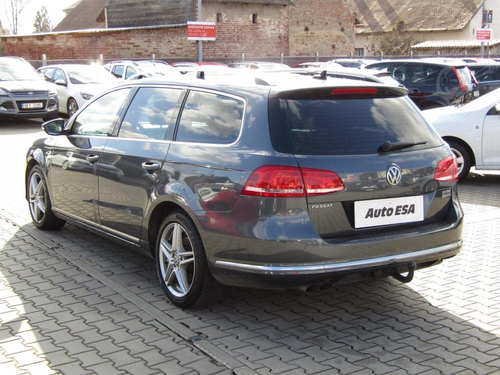 2012 Volkswagen PASSAT - 21