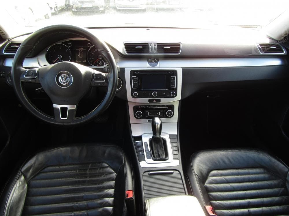 2012 Volkswagen PASSAT - 29