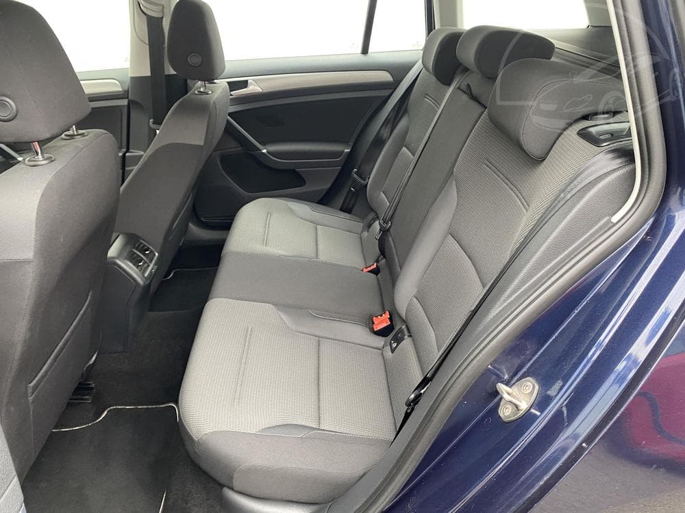 2015 Volkswagen Golf - 19