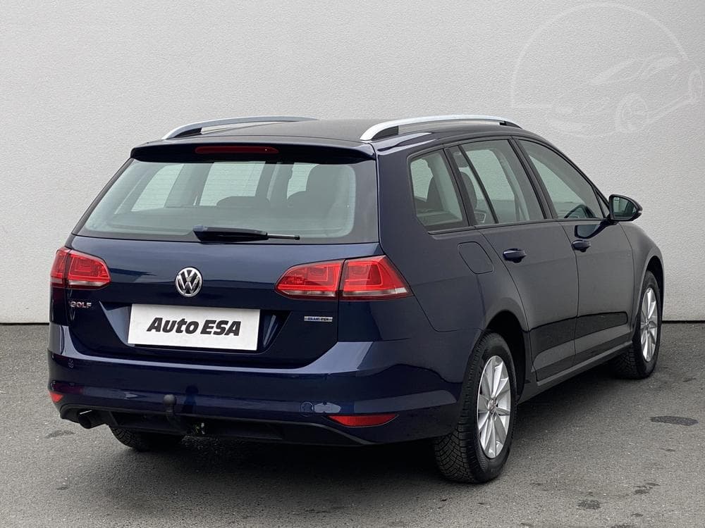 2015 Volkswagen Golf - 7