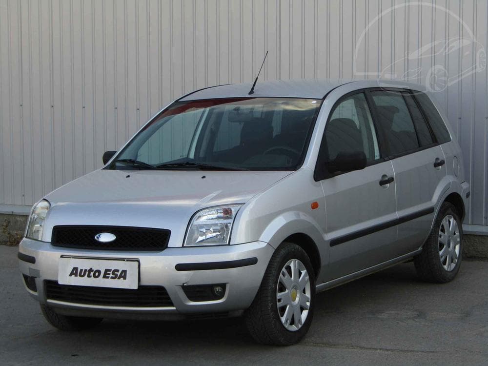 2004 Ford FUSION - 3