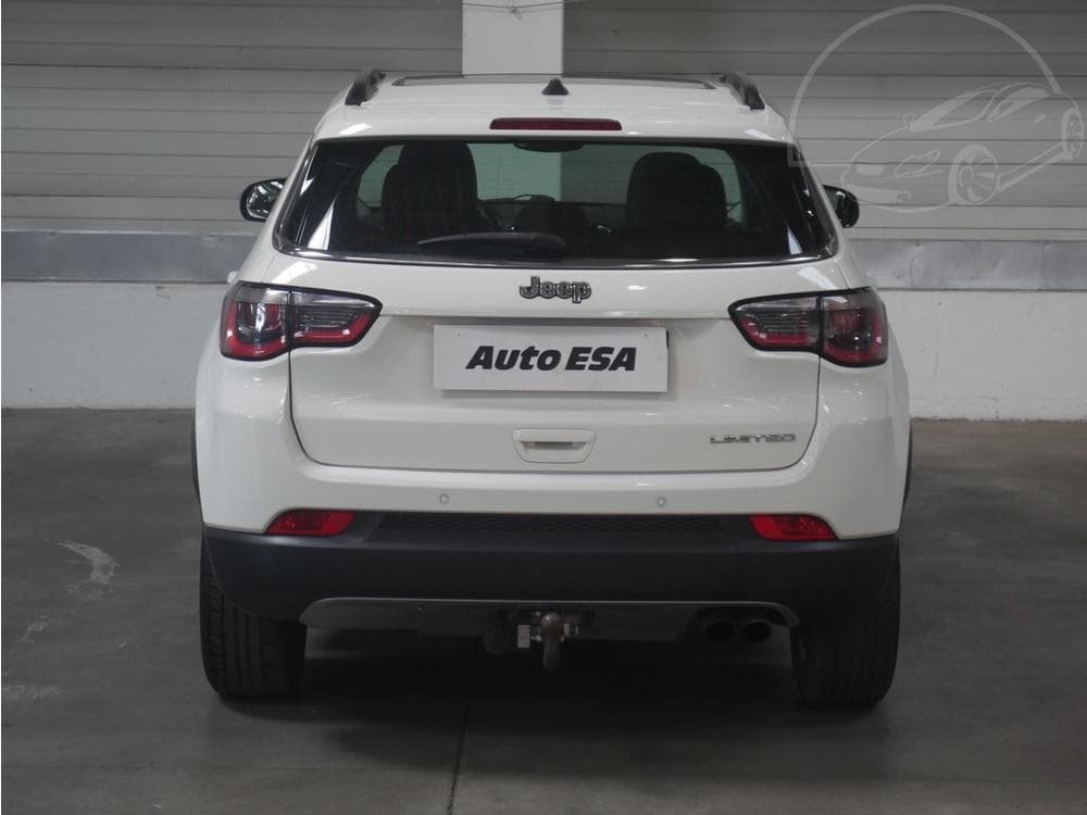 2018 Jeep COMPASS - 17