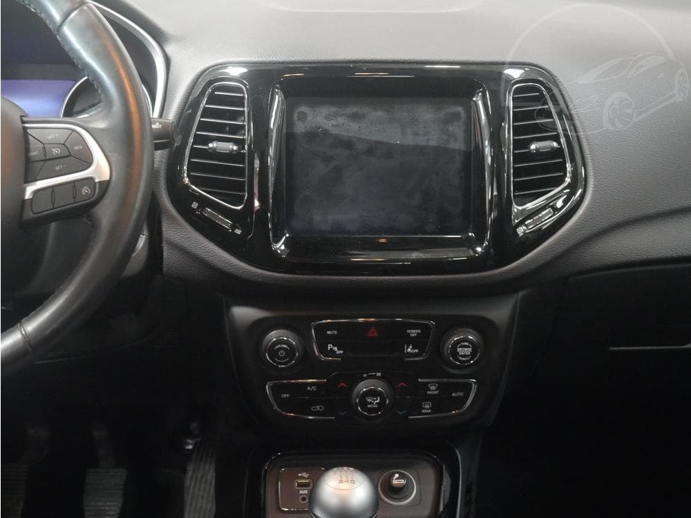 2018 Jeep COMPASS - 33
