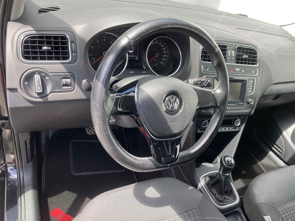 2015 Volkswagen POLO - 12
