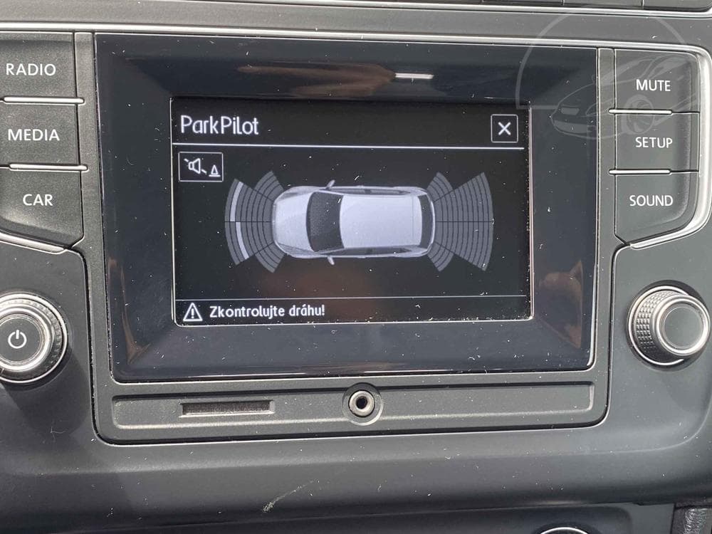 2015 Volkswagen POLO - 16