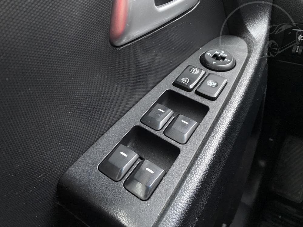 2010 Kia SPORTAGE - 11