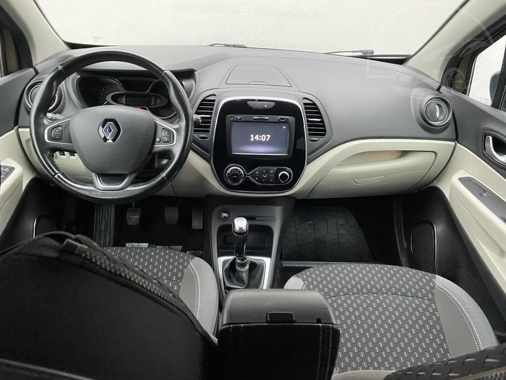 2018 Renault CAPTUR - 9