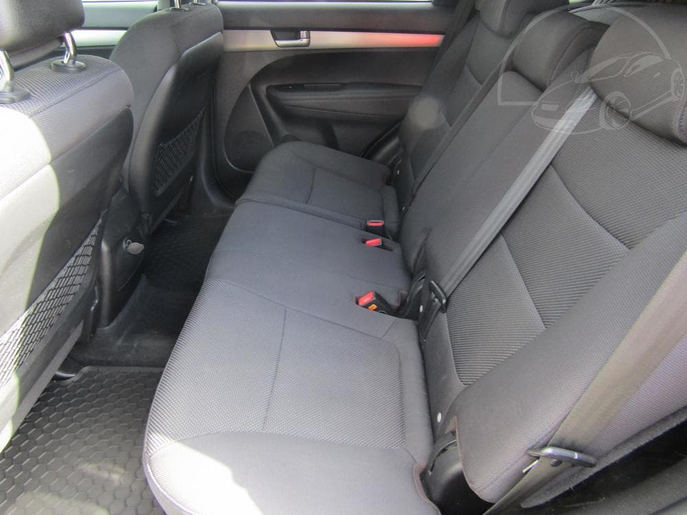 2011 Kia SORENTO - 10