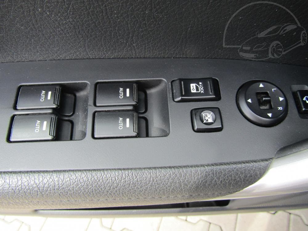 2011 Kia SORENTO - 11