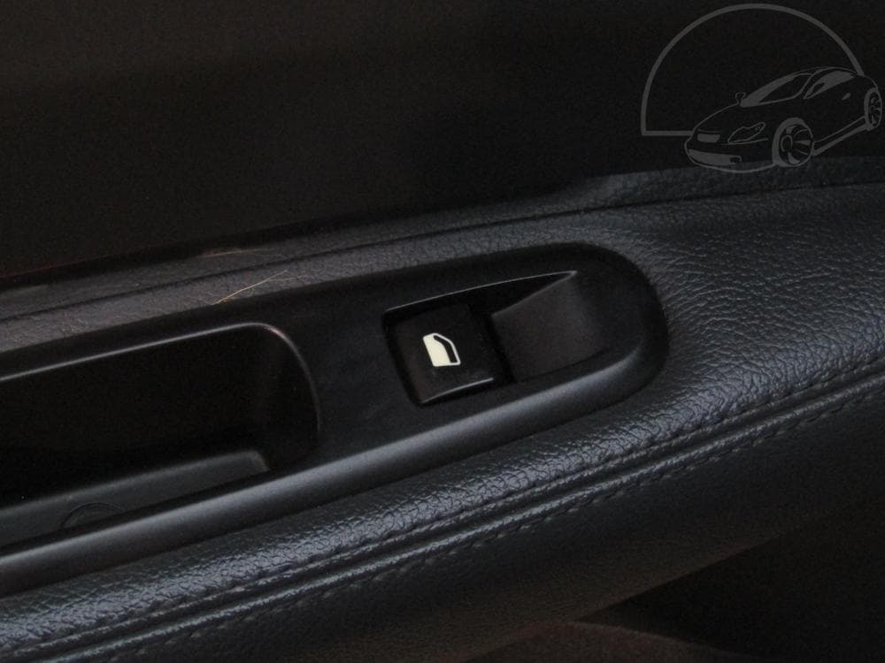 2011 Peugeot 5008 - 12