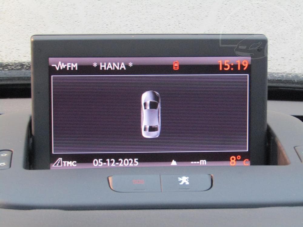 2011 Peugeot 5008 - 15
