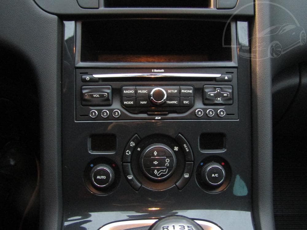 2011 Peugeot 5008 - 16