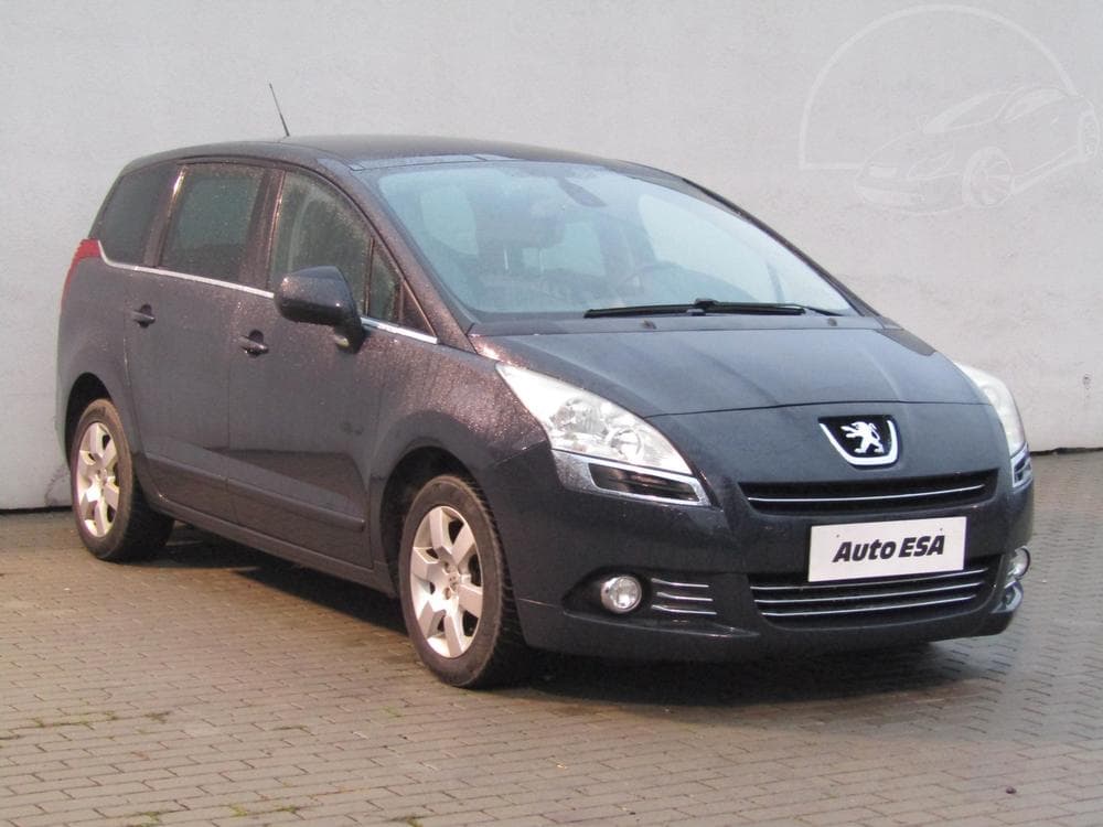 2011 Peugeot 5008