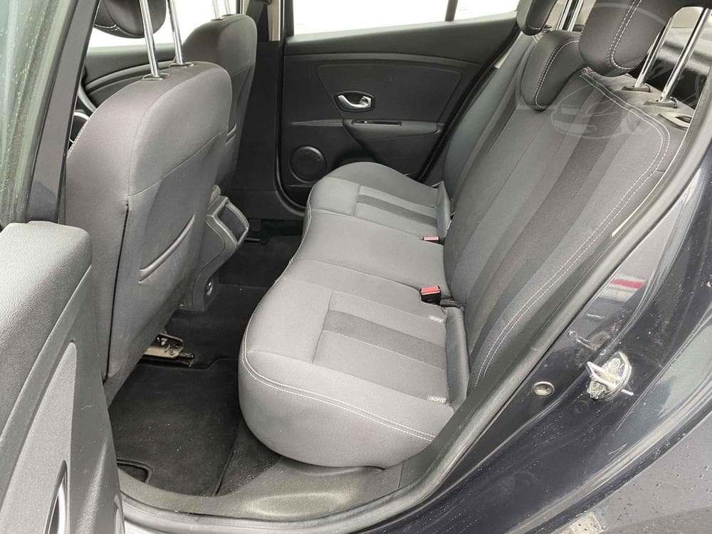 2010 Renault MEGANE - 10