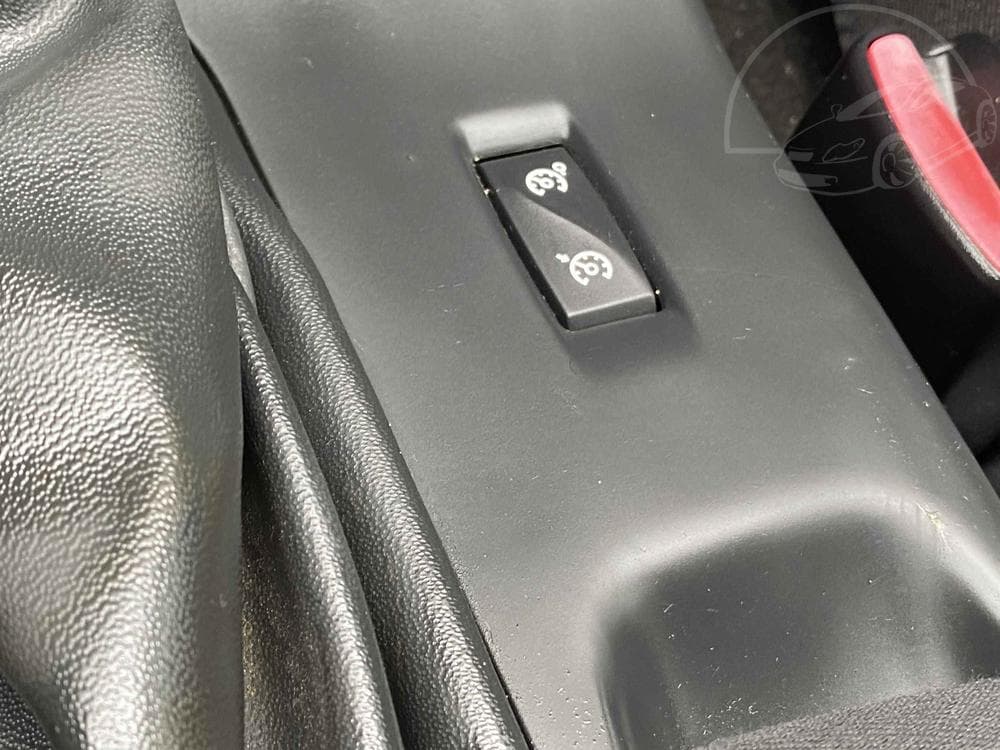 2010 Renault MEGANE - 13