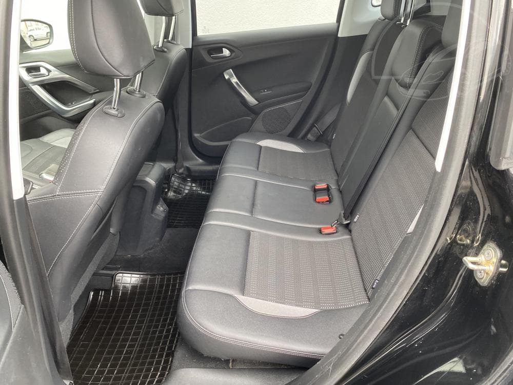2013 Peugeot 2008 - 10
