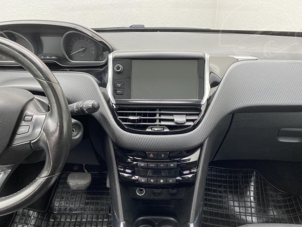 2013 Peugeot 2008 - 12