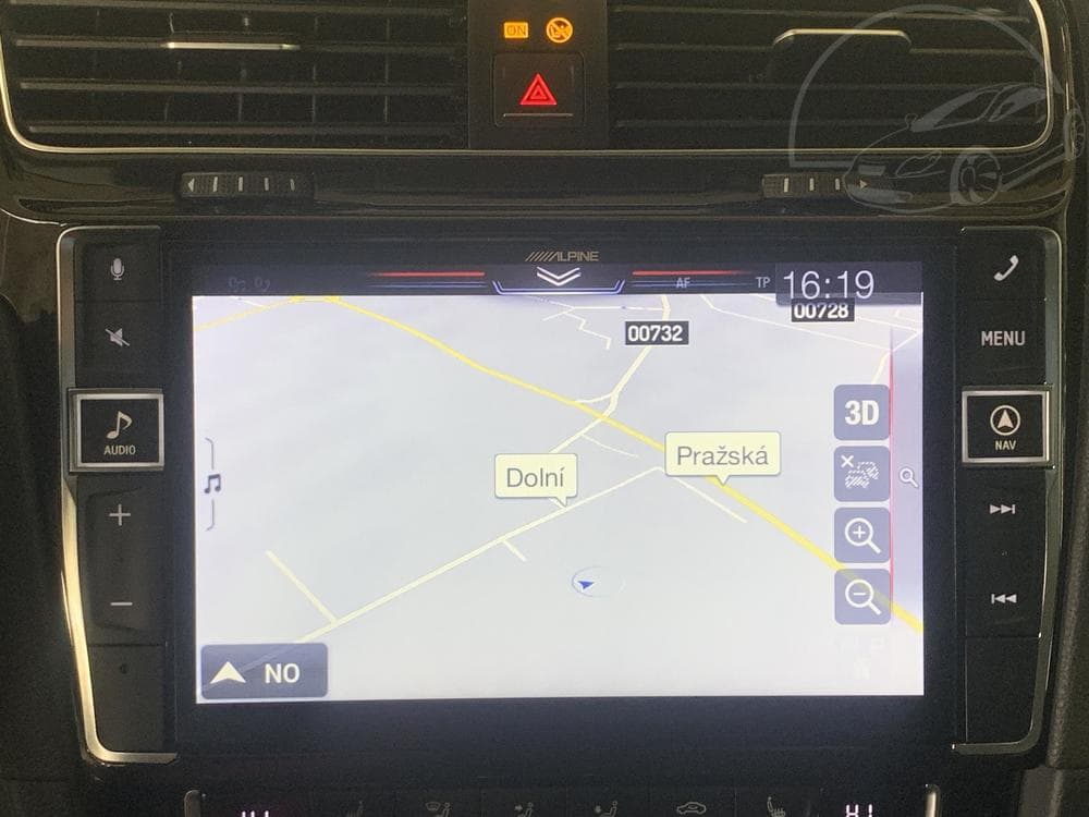 2014 Volkswagen Golf - 16