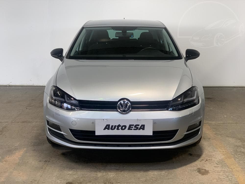 2014 Volkswagen Golf - 2