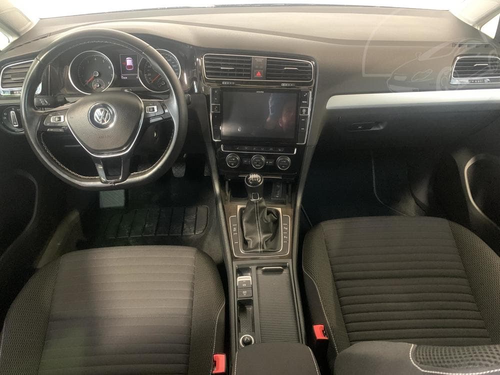 2014 Volkswagen Golf - 8