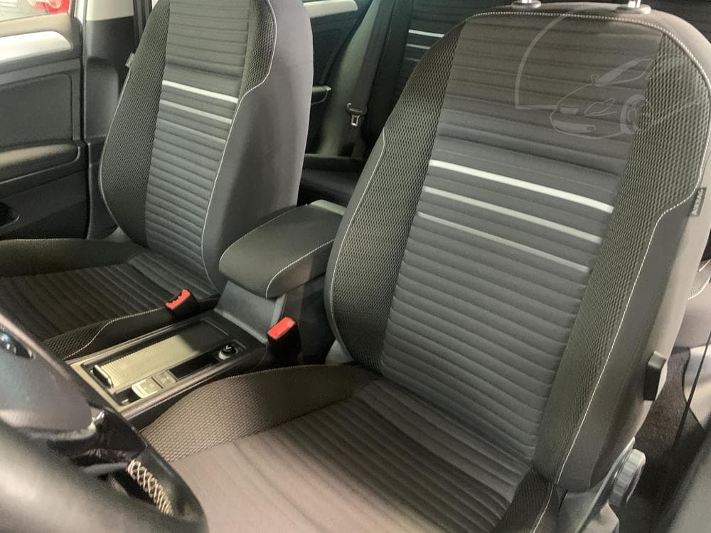 2014 Volkswagen Golf - 9