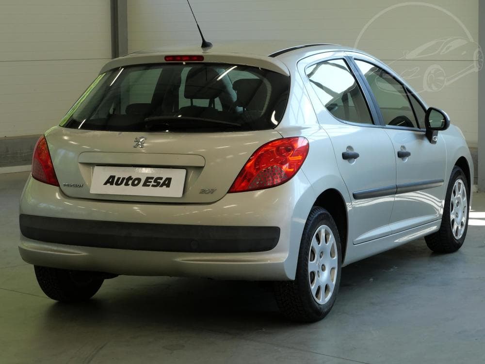 2008 Peugeot 207 - 7
