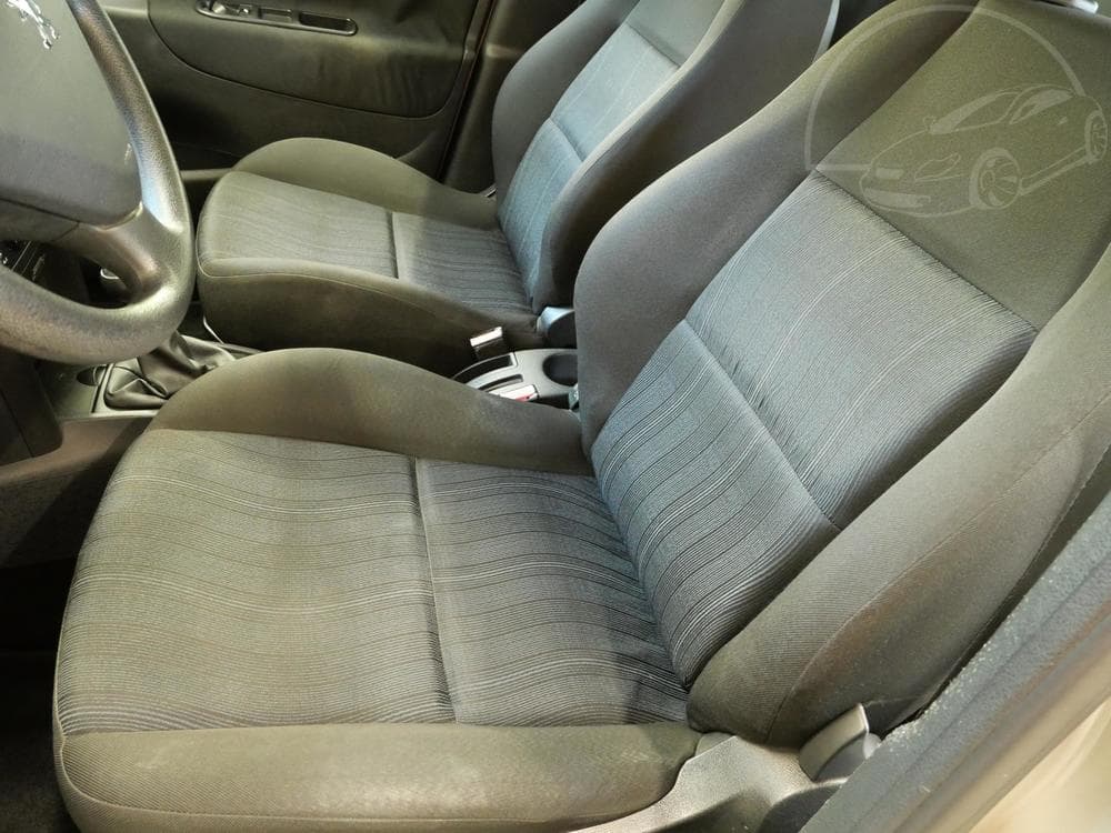 2008 Peugeot 207 - 17