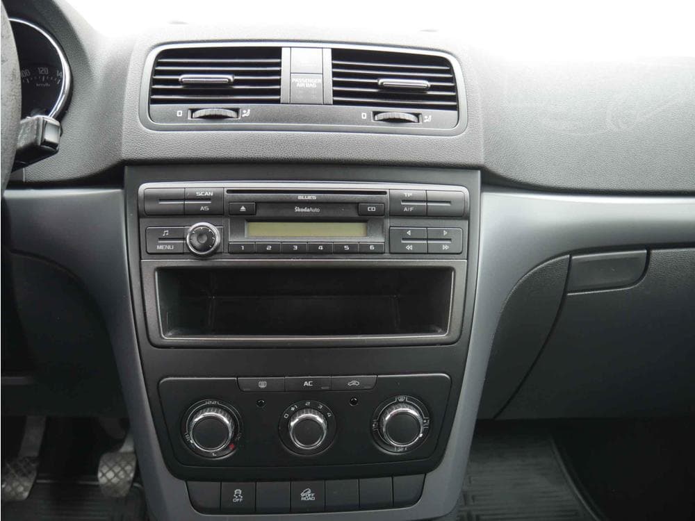 2010 Škoda YETI - 18