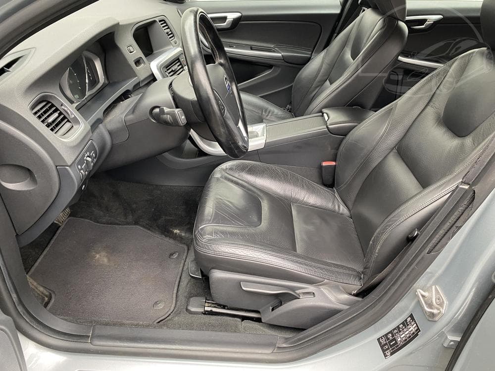 2013 Volvo V60 - 10