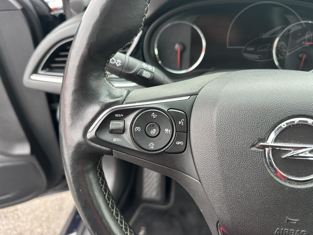 2018 Opel INSIGNIA - 34