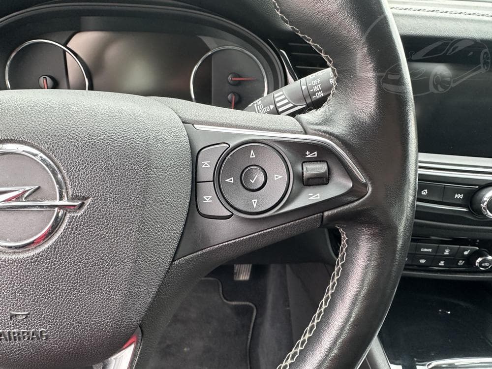2018 Opel INSIGNIA - 37
