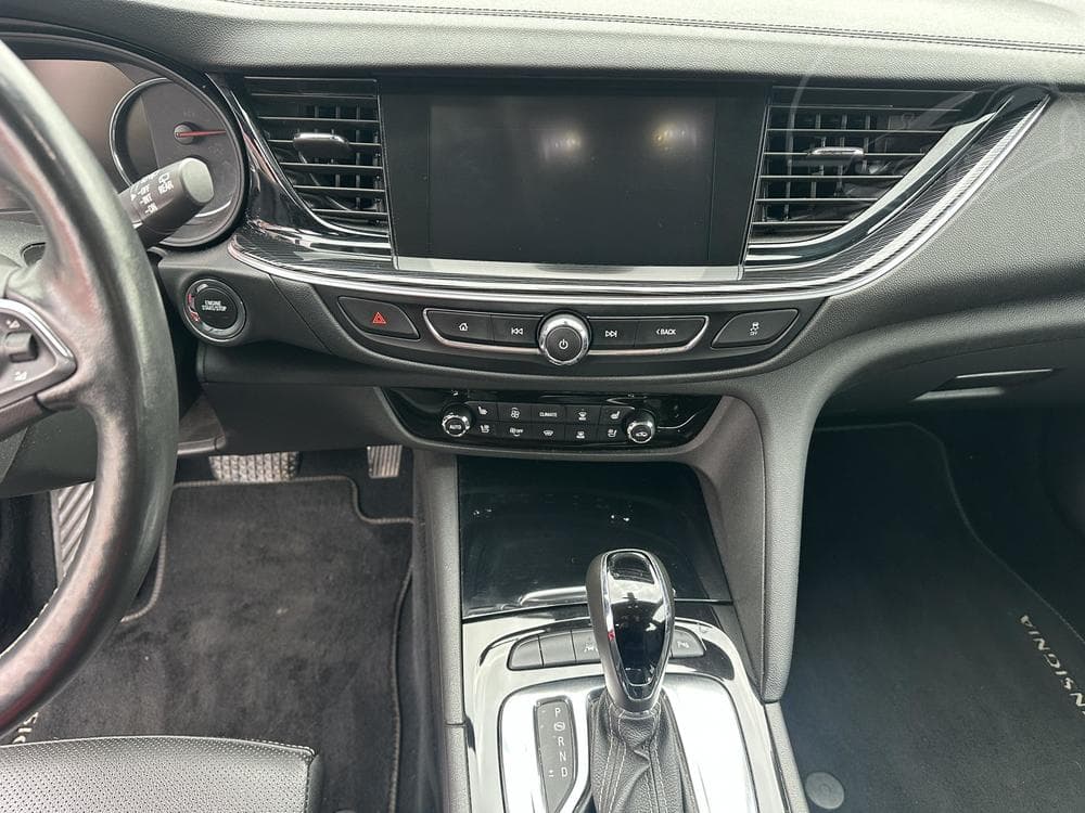 2018 Opel INSIGNIA - 40