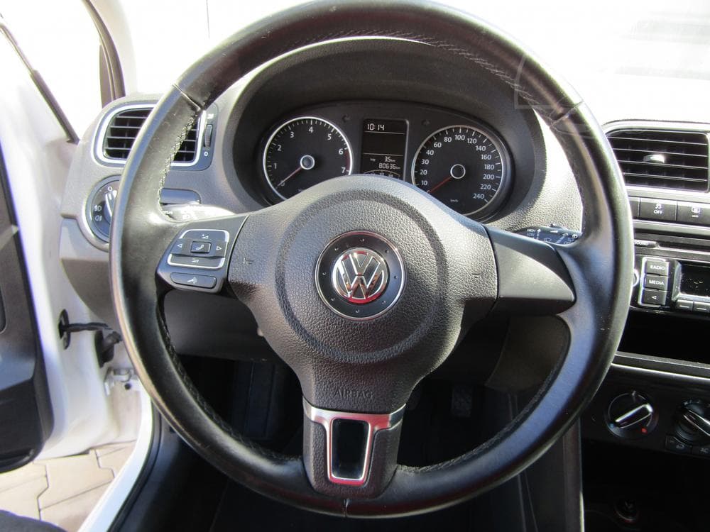 2014 Volkswagen POLO - 16