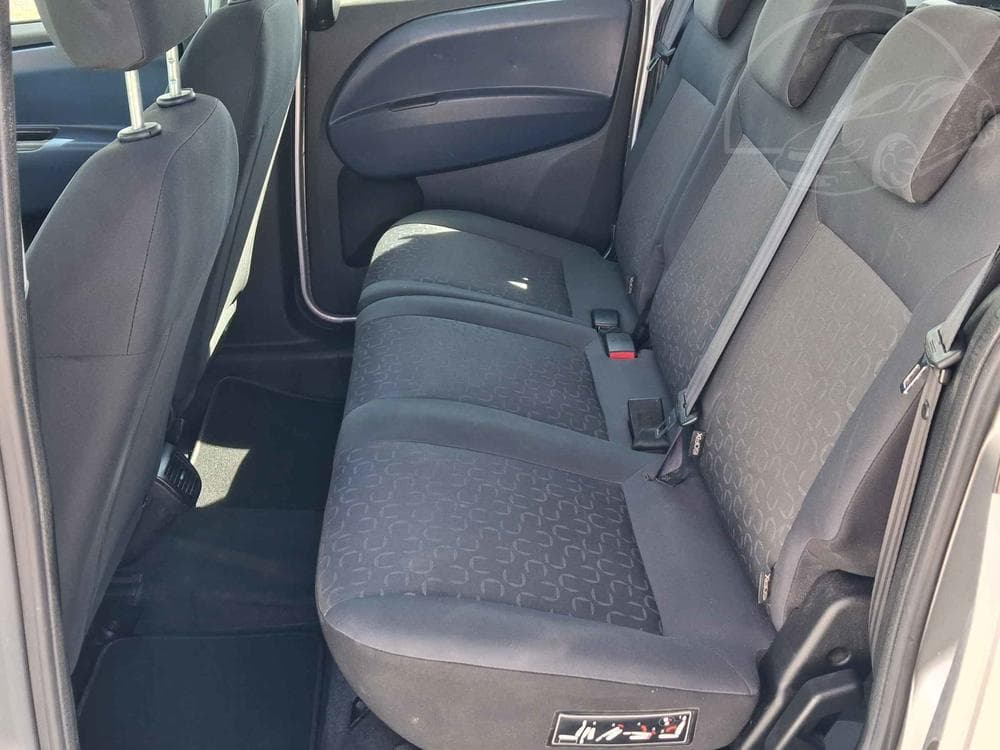 2012 Fiat DOBLO - 10